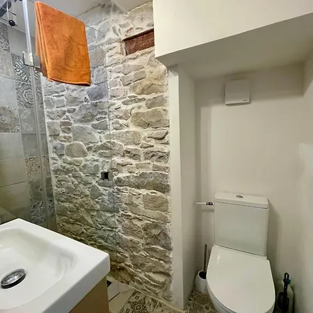 Au Coeur De *