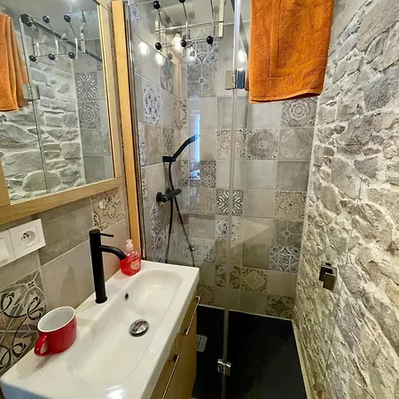 Au Coeur De Apartment